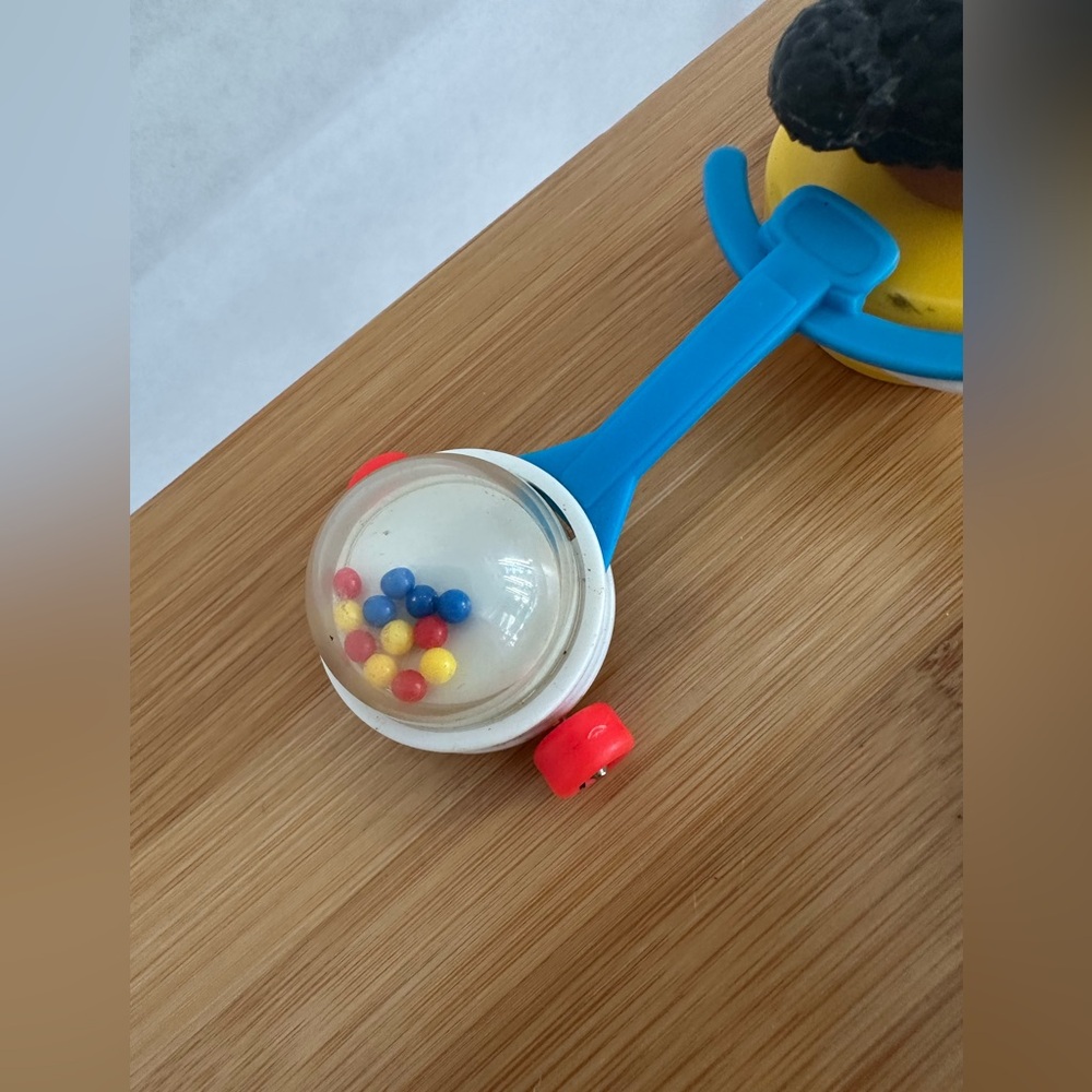 Vintage Fisher-Price Mini Toy Set w a Little People Corn Popper Vacuum Lawnmower - Picture 3 of 13